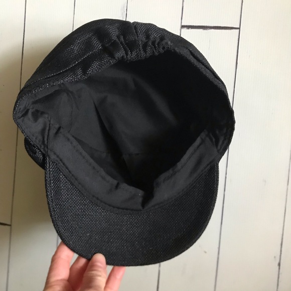 Black hat with bow - Picture 4 of 4